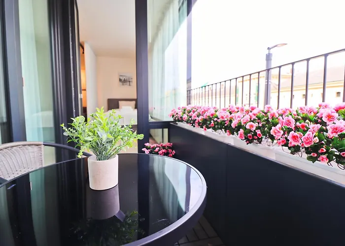 Apartman Sunny In Smichov, 5