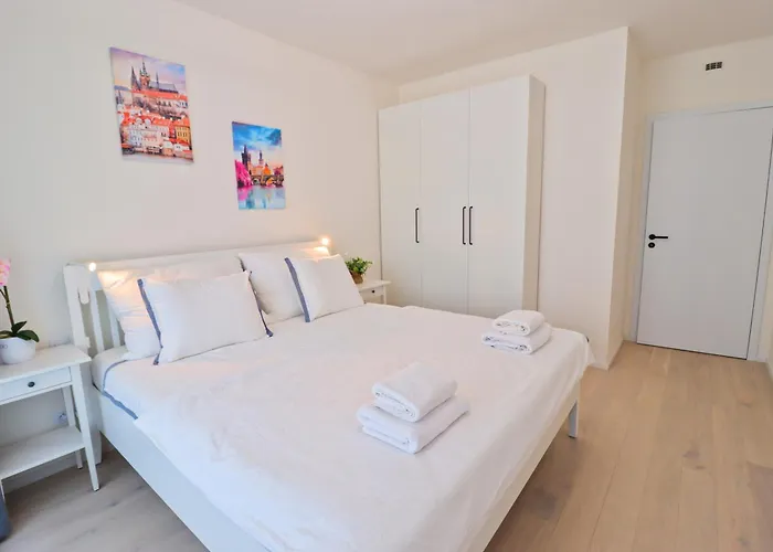 Apartman Sunny In Smichov, 5 Prága