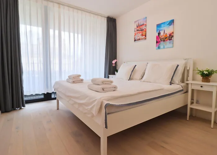 Apartman Sunny In Smichov, 5 *