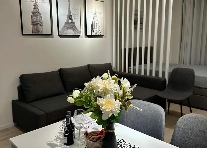 Apartman Sunny In Smichov, 5 Prága
