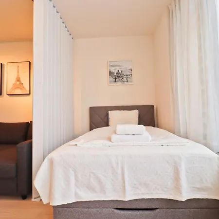 Apartman Sunny In Smichov, 5 Prága